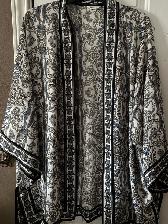 Max Studio Tops - Max Studio Paisley Open-Front Cardigan in White, Black & Blue boho size xl